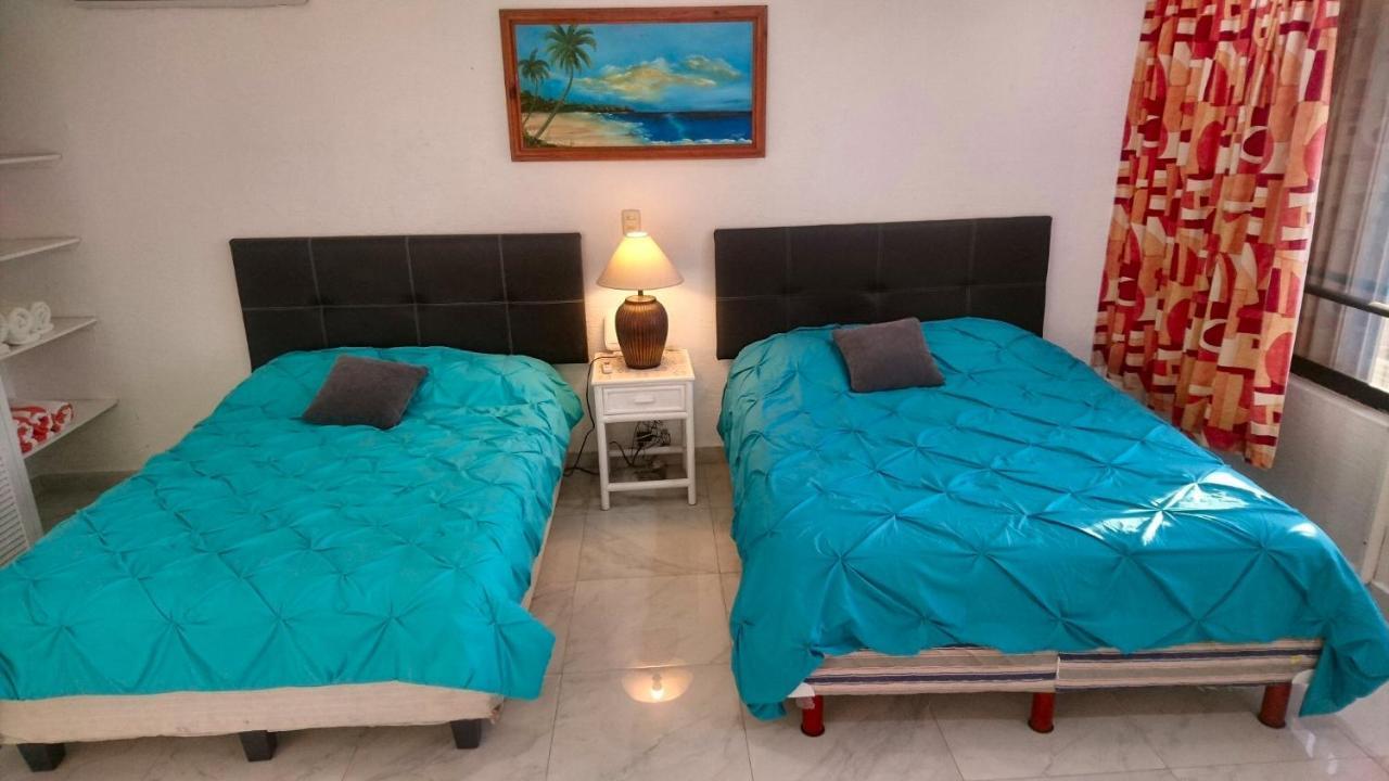 Brisas Sealight Apartment Cancun Bagian luar foto