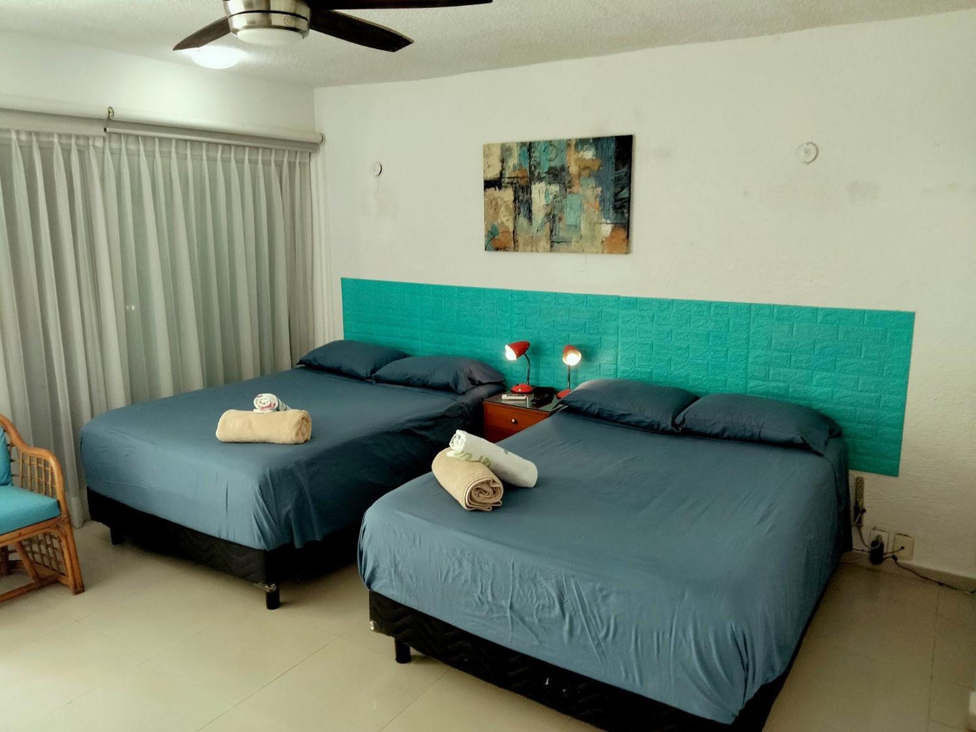 Brisas Sealight Apartment Cancun Bagian luar foto